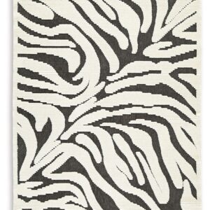 Thomwith - Black / Ivory - Medium Rug