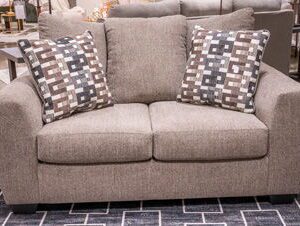Triston-Peaks - Suede - Loveseat