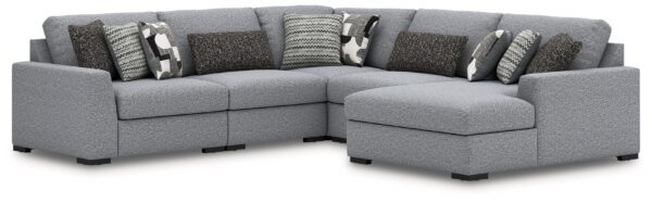 Bealton - Salt and Pepper - 5-Piece Sectional With RAF Corner Chaise