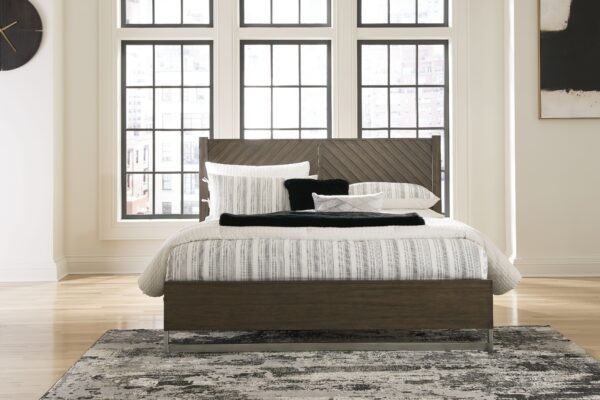 Arkenton - Grayish Brown - King Panel Bed