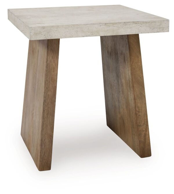 Brendalhouse - Light Brown - Square End Table